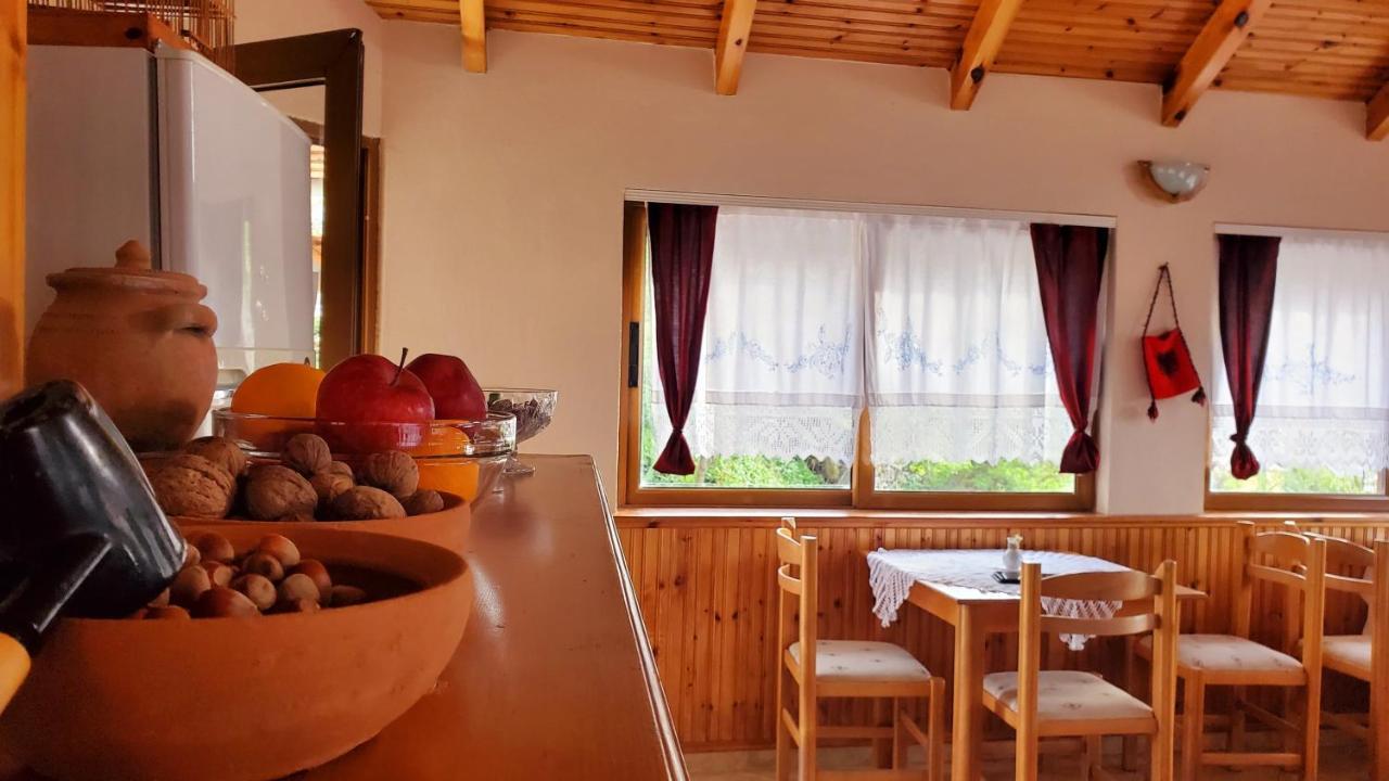 Clockwise Guestrooms Gjirokaster Luaran gambar