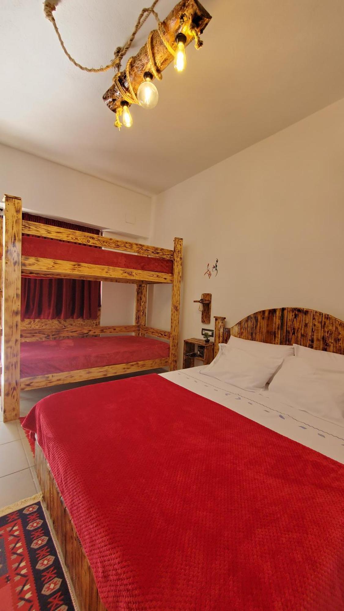 Clockwise Guestrooms Gjirokaster Bilik gambar